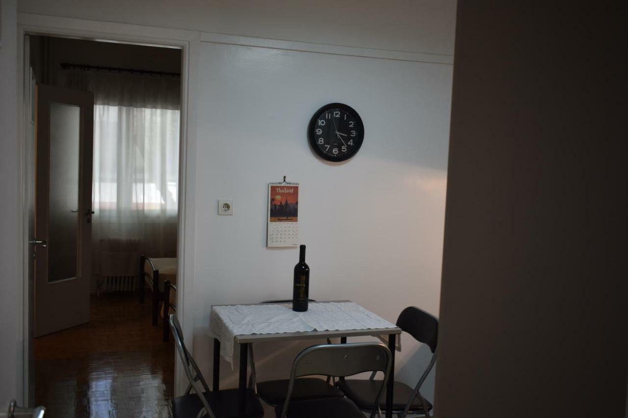 George Apartment Ateny Zewnętrze zdjęcie