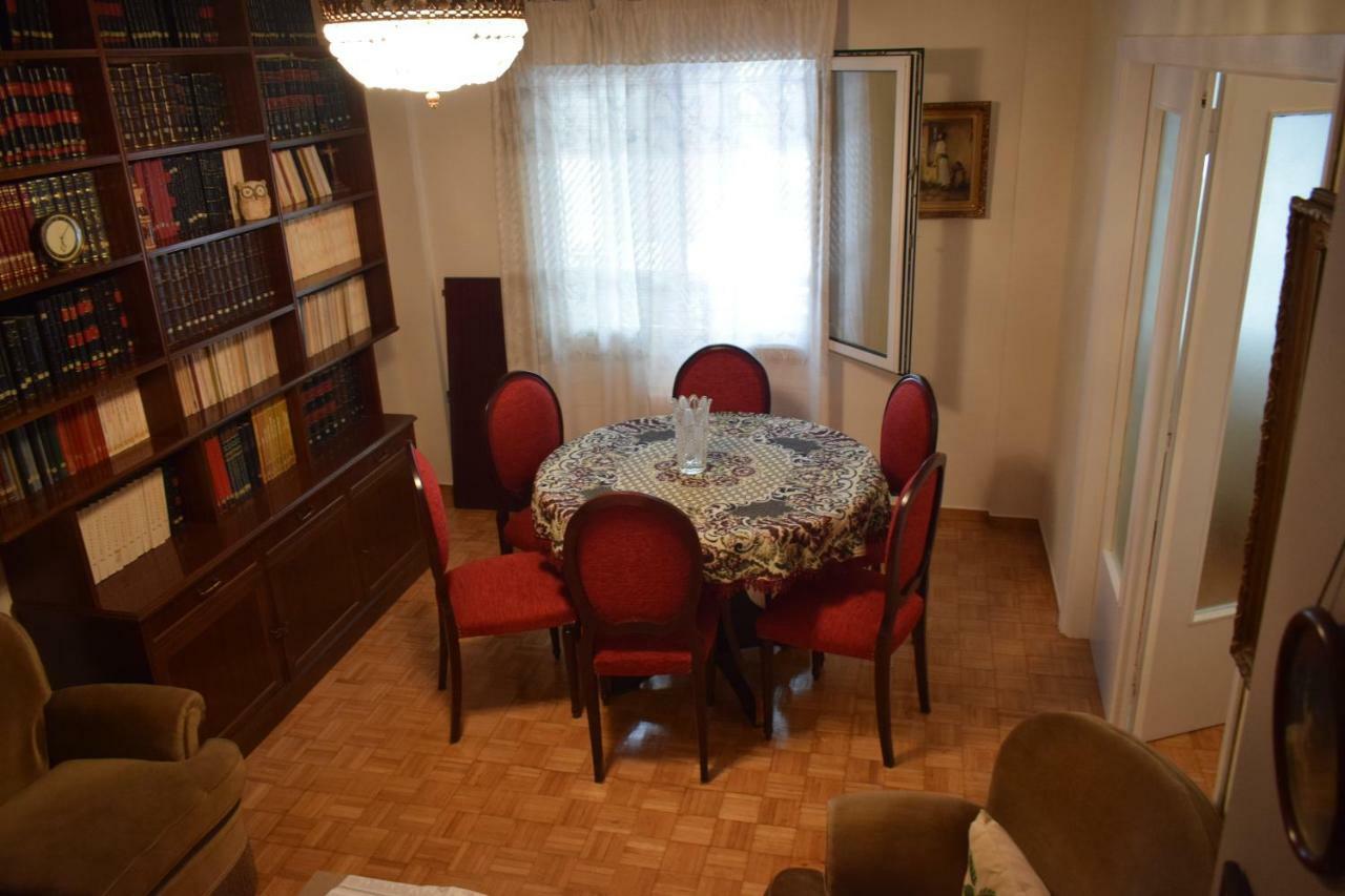George Apartment Ateny Zewnętrze zdjęcie