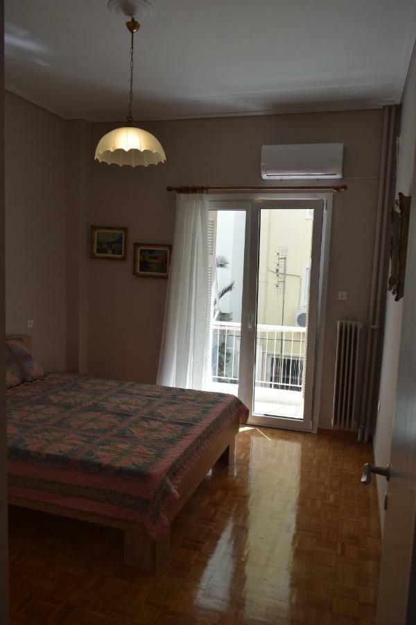 George Apartment Ateny Zewnętrze zdjęcie